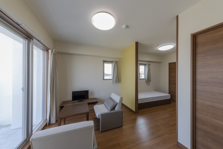 アンビー　303リビングダイニング