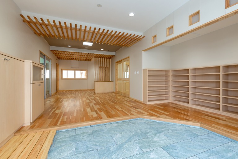 どうわこども園　玄関ﾎｰﾙ1