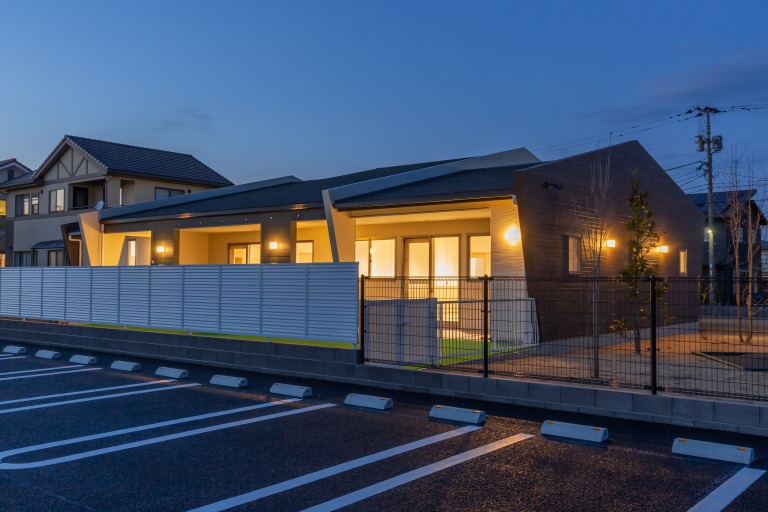 シャインキッズ　夜景南東面1