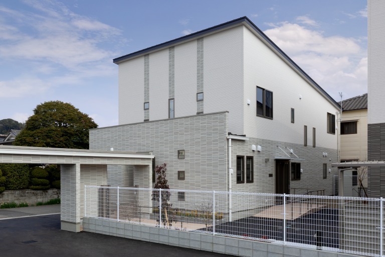 亀川GH　A棟外観南西面