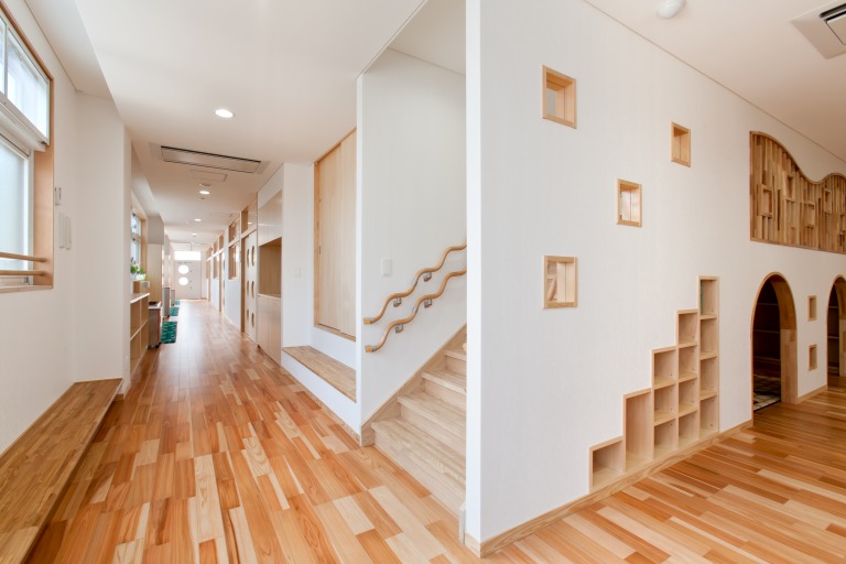 鶴崎同光園　廊下