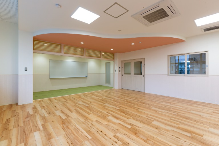 スマイスセレソンスポーツ幼児園　0歳児保育室