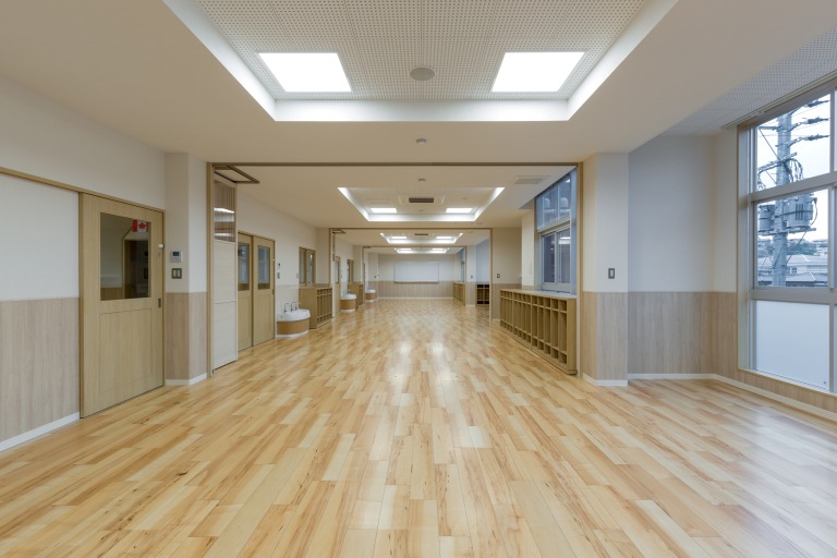 スマイスセレソンスポーツ幼児園　2.3.4.5歳児保育室