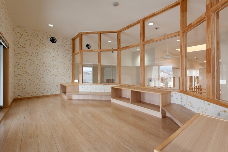 小楠保育園　2F図書ｺｰﾅｰ