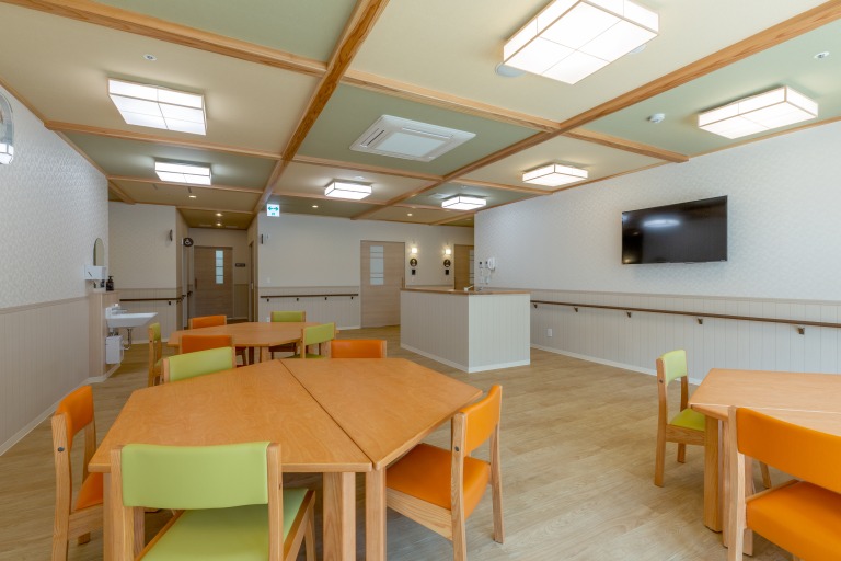 にじいろいろどり　1F食堂談話室2