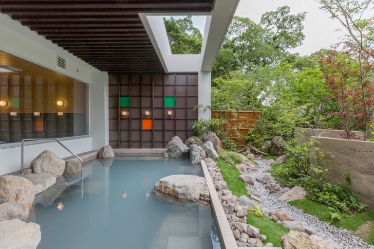 杜の湯リゾート　1F男子露天風呂浴室2